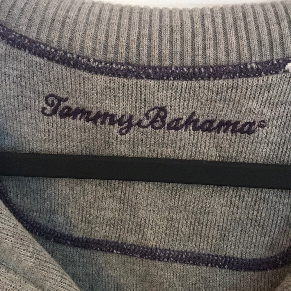 Multiple Sweaters - Picture 4 of 6